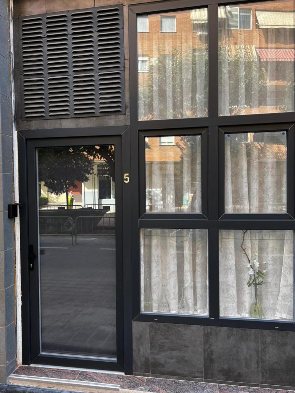 Aparthotel Rodrigues 15 Valencia Exterior foto